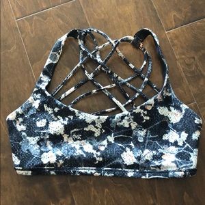 Lululemon free to be wild Bra